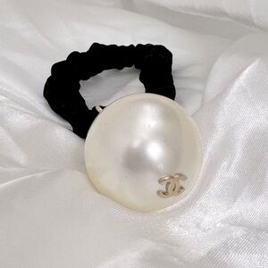Chanel Pearl Hair Tie